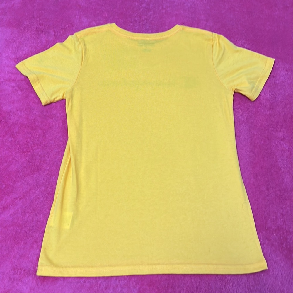 Yellow 💛 - Picture 3 of 3